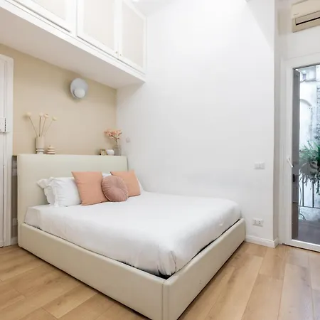 Leonina Apt - Colosseum-3